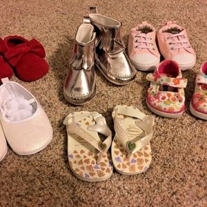 Lot of Precious baby Shoes, Infant Size 2-4